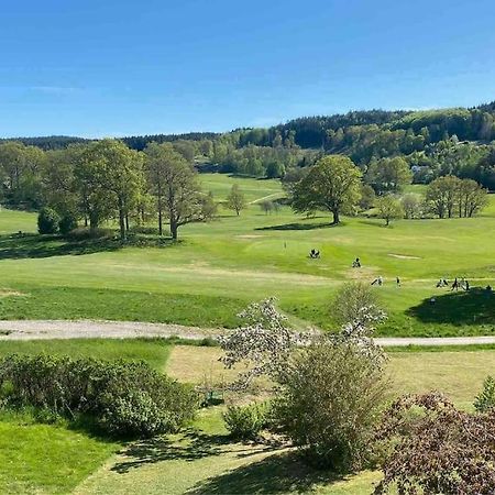 Apartment Right Next To The Golf Course And With The Ocean Just Around The Corner Ljungskile Bagian luar foto