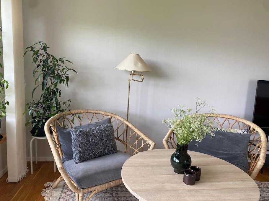 Apartment Right Next To The Golf Course And With The Ocean Just Around The Corner Ljungskile Bagian luar foto
