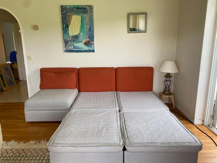 Apartment Right Next To The Golf Course And With The Ocean Just Around The Corner Ljungskile Bagian luar foto